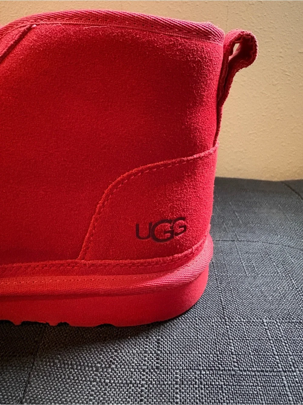 UGG vibrant red